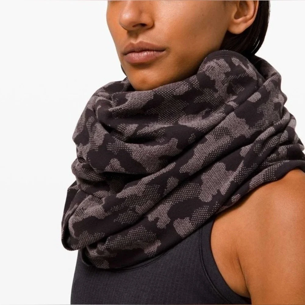 2021 Lululemon Vinyasa Scarf Rulu Heritage Camo Jacquard Black Lunar Rock